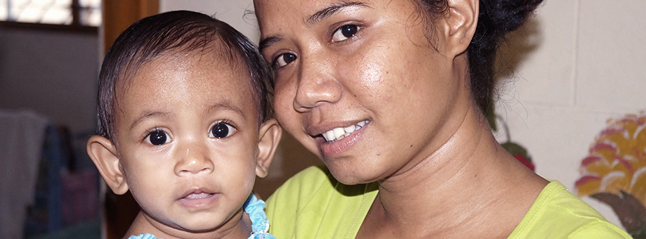 23 year-old Amelia with her daughter Celestina